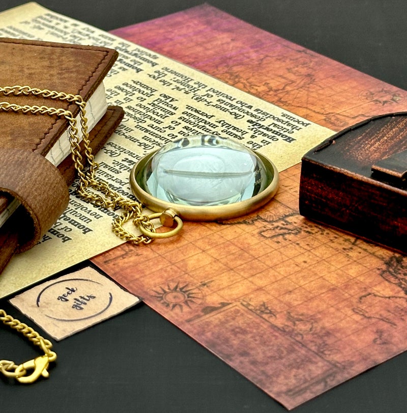 geekgifts Pocket Magnifying Glass with Leather Box - Domed Magnifying Glass - Monocle Costume Magnifiers - Book Magnifier for Reading - Hand Made Gift (Gold - with Chain) - Image 3