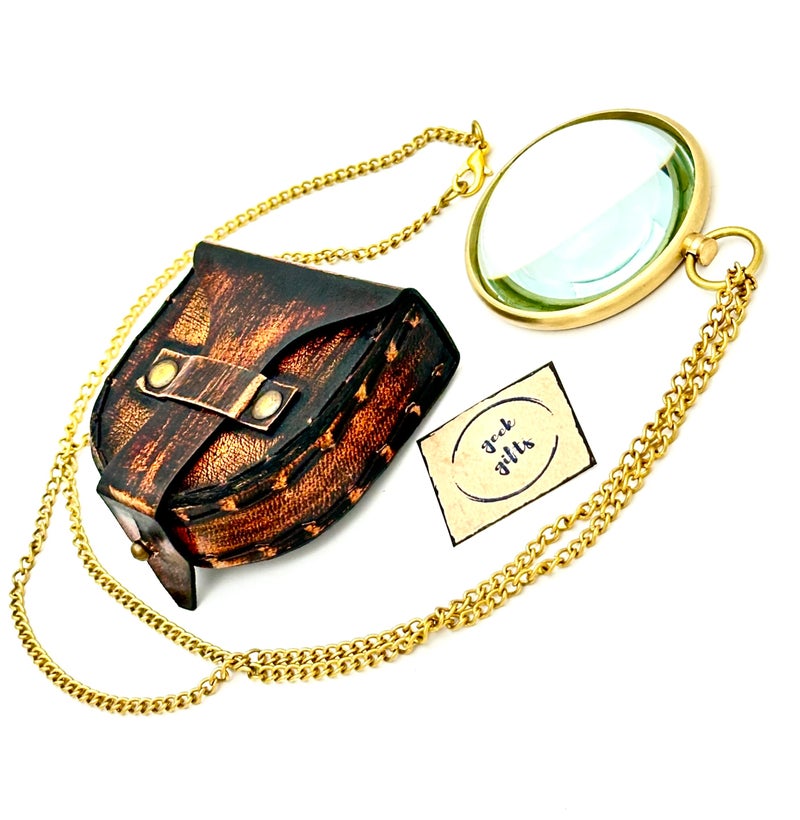geekgifts Pocket Magnifying Glass with Leather Box - Domed Magnifying Glass - Monocle Costume Magnifiers - Book Magnifier for Reading - Hand Made Gift (Gold - with Chain) - Image 2