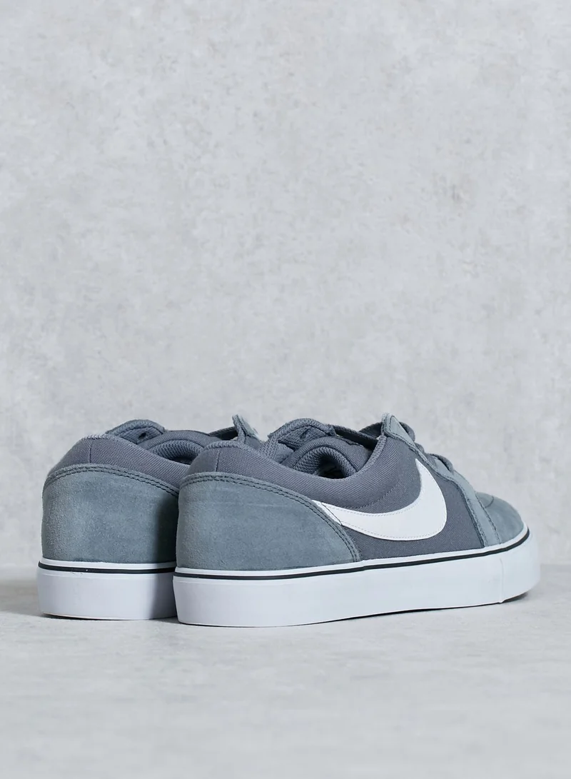 Nike SB Satire II