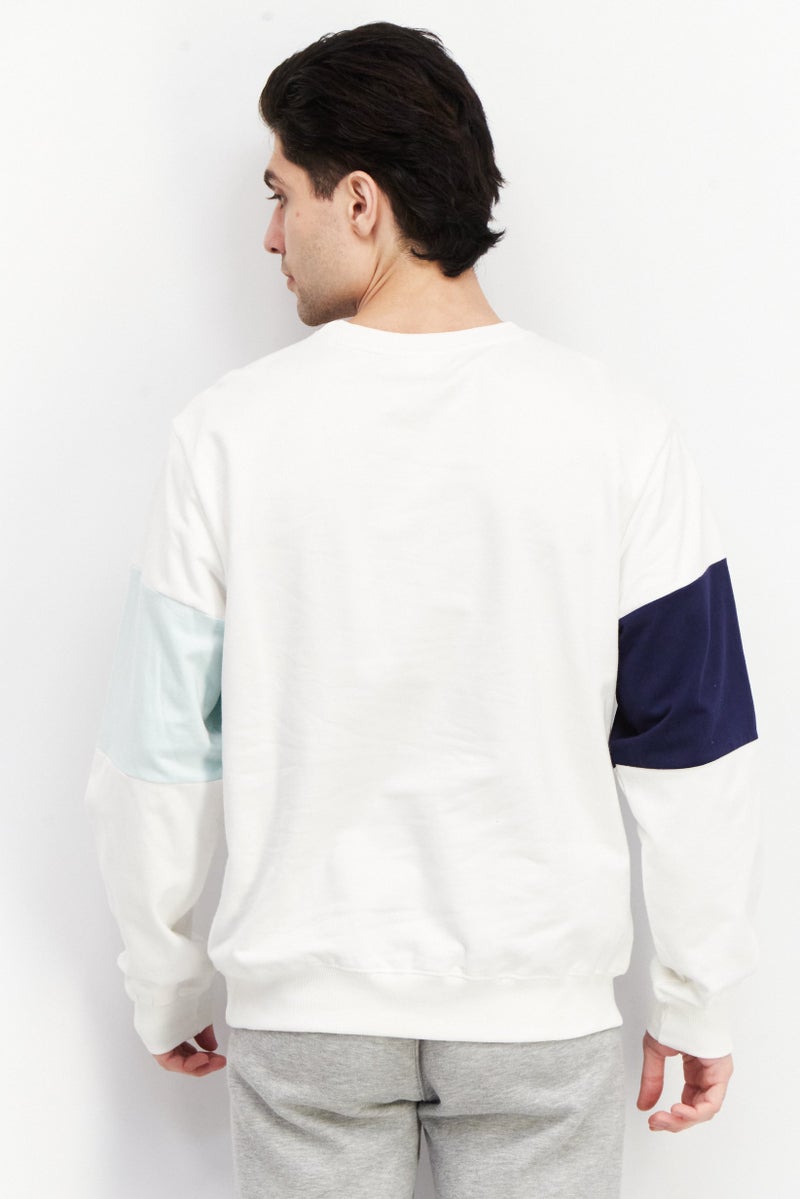 Sovereign Code سويت شيرت رجالي بأكمام طويلة وياقة دائرية، مزيج أبيض - Image 2