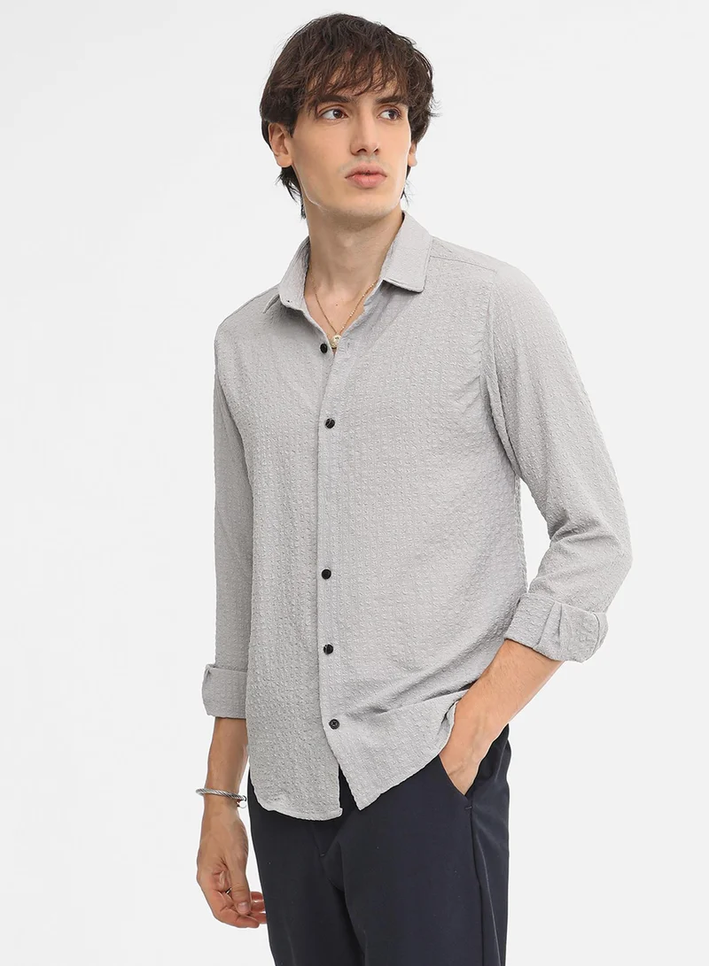Campus Sutra Men's Ash Grey Cubic-Seersucker Shirt