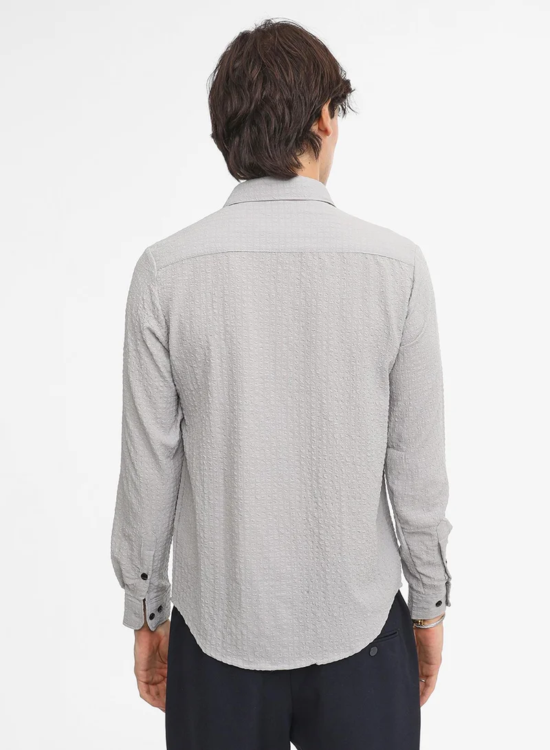 Campus Sutra Men's Ash Grey Cubic-Seersucker Shirt