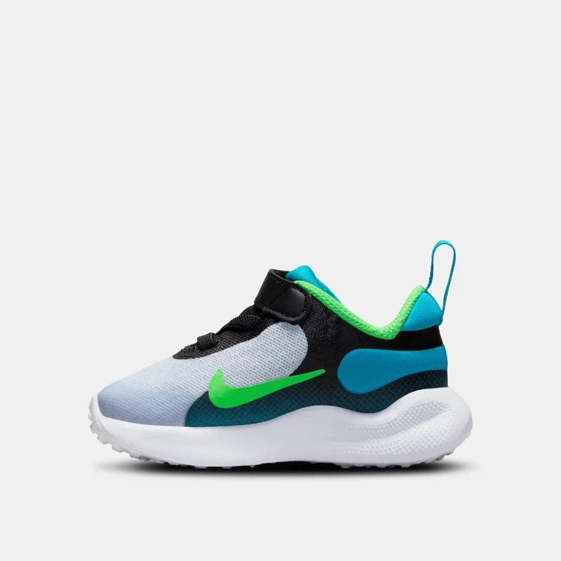 Nike Kids' Revolution 7 Shoes