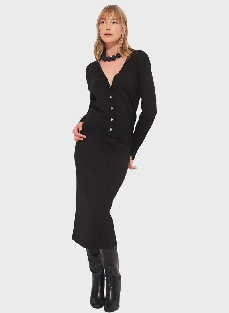 JUNE V-Neck Cardigan