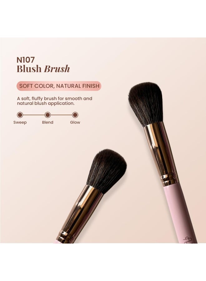 Noak فرشاة كريم الأساس NOAK N107 | فرشاة مثالية لتوزيع كريم الأساس (السائل والكريمي والبودرة) للحصول على مظهر متجانس وانسيابي | تمنحكِ لمسة نهائية ناعمة وموحدة دون ترك أي خطوط | شعيرات ناعمة وكثيفة | فرشاة مكياج قابلة لإعادة الاستخدام (NOAK N107) - Image 3