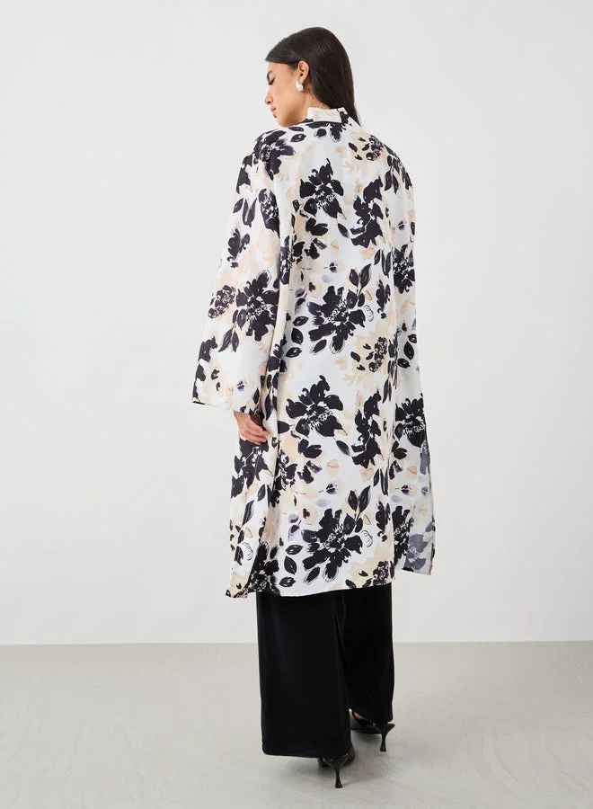 Styli Styli Floral Print Regular Fit Knee Length Kimono with Slit