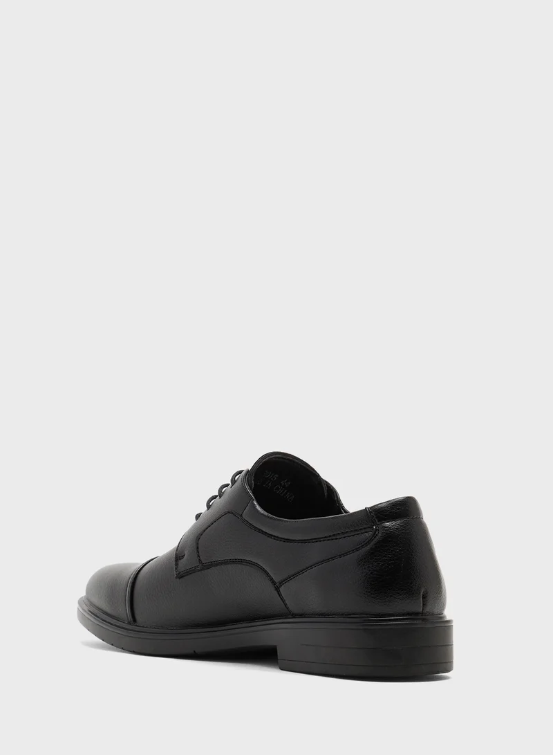 روبرت وود Toe Cap Detail Formal Lace Ups