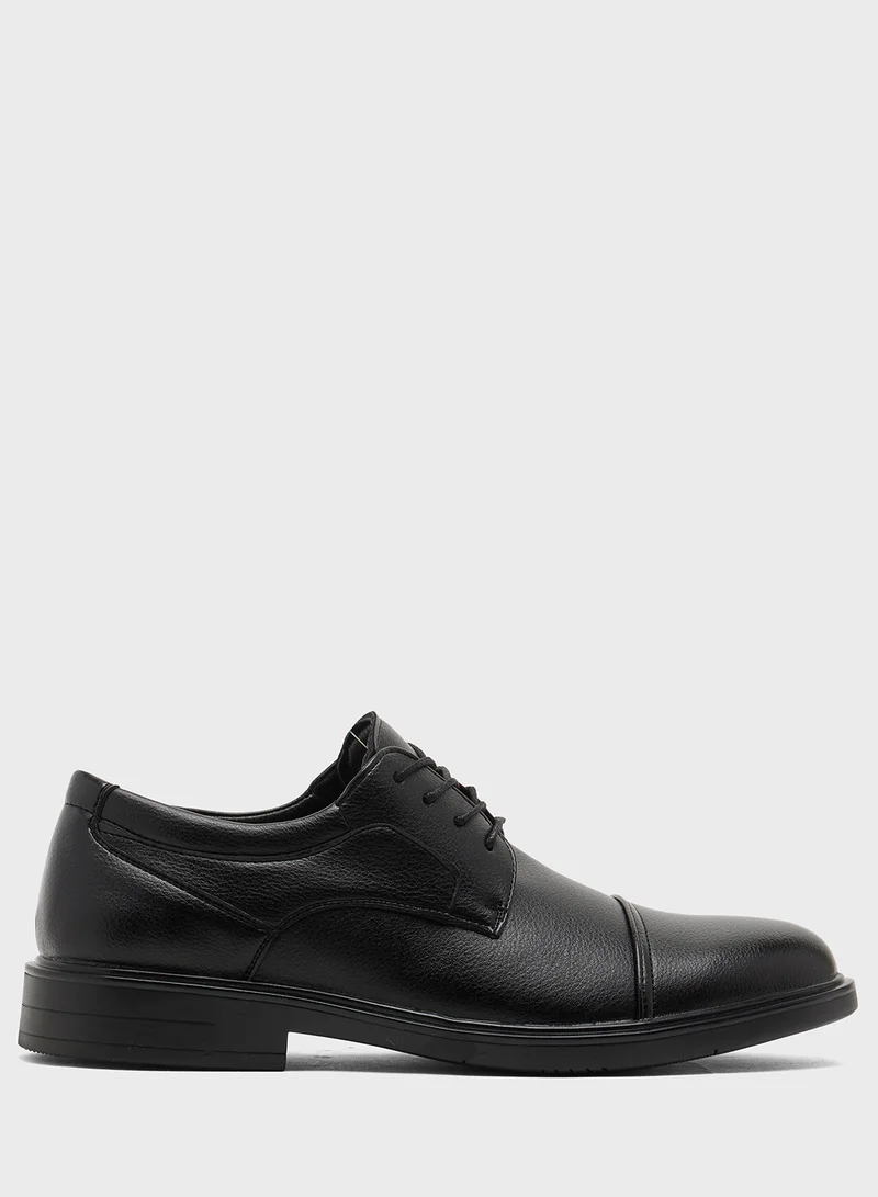 روبرت وود Toe Cap Detail Formal Lace Ups