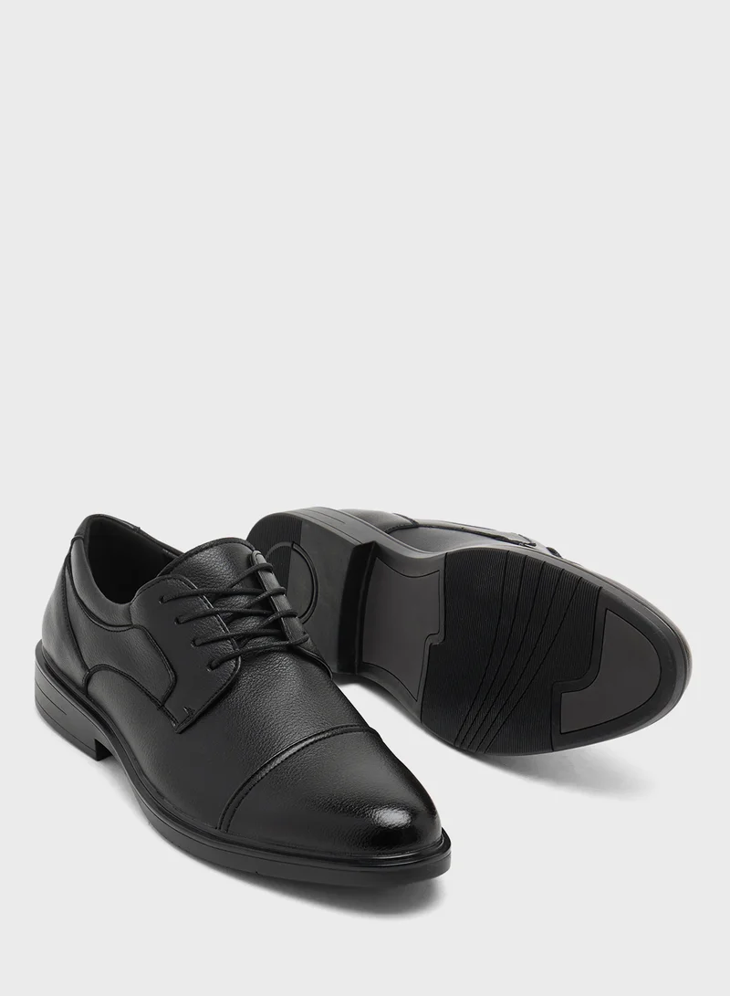 روبرت وود Toe Cap Detail Formal Lace Ups