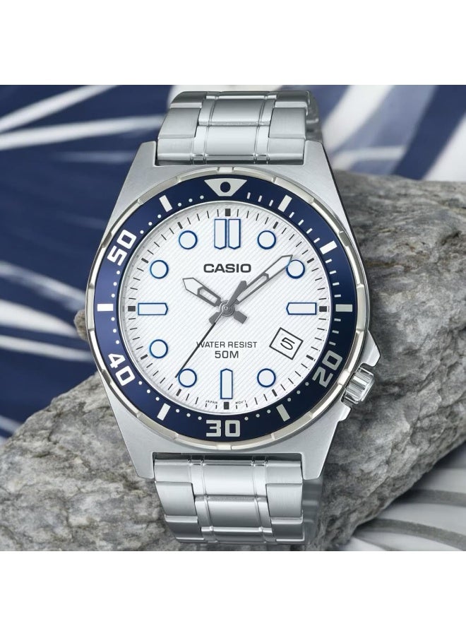 CASIO Men's Stainless Steel Analog Watch MTD-135D-7AVDF - 43.6 mm - Image 3