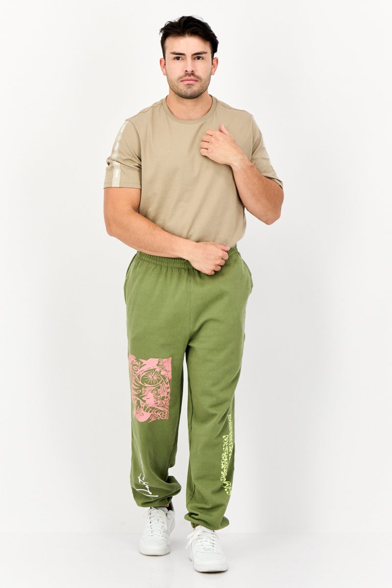 Levi's سروال رياضي للرجال بقصة عادية وطباعة جرافيك، زيتوني - Image 3