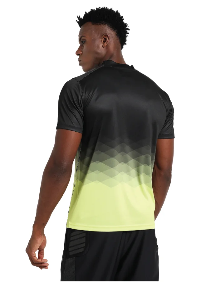 زيسي Men's Mock Neck T-shirt
