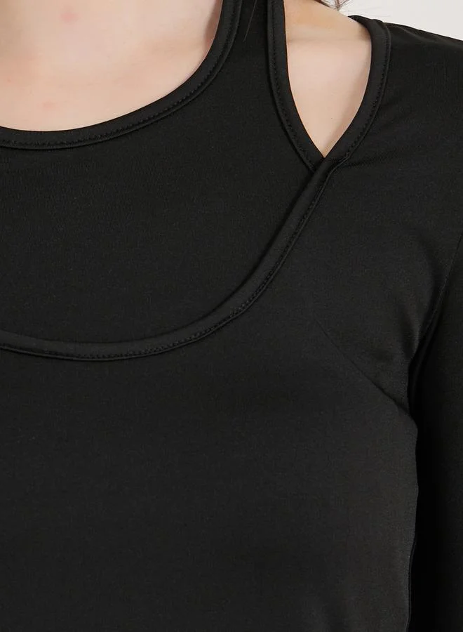 Styli Cut-Out Detail Halter Neck Fitted T-Shirt