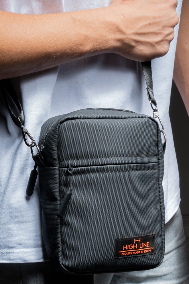 هاي لاين ستور حقيبة هايلاين إكسبلور – حقيبة كروس مقاومة للماء للرجال والنساء – حقيبة كتف صغيرة للسفر – خفيفة الوزن من نايلون ميكرو – حقيبة رياضية وعملية تستعملها فى كل الاوقات - Image 2