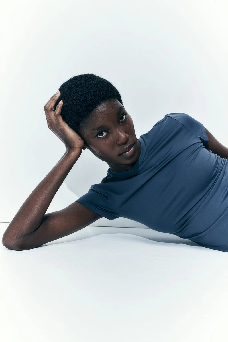 H&M Fitted Microfibre T-Shirt