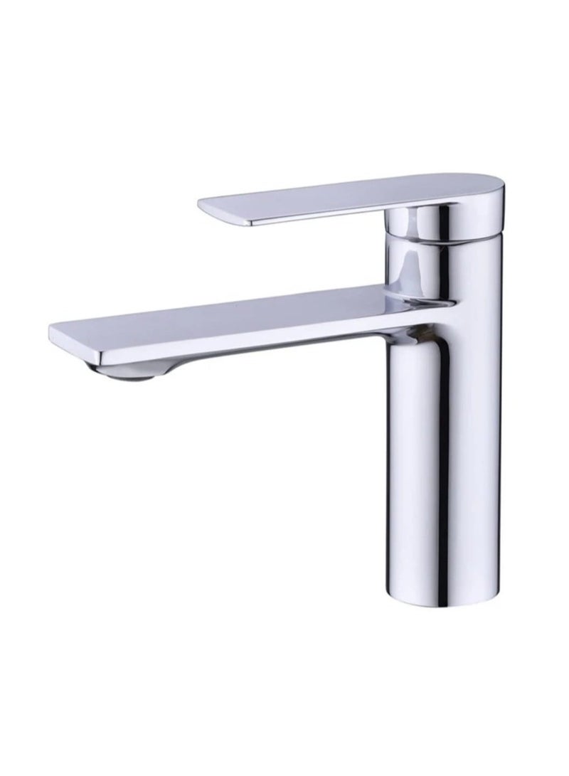 خلاط مغسلة إيطالي كروم بتصميم عصري وتشطيب فاخر مقاوم للصدأ مع تحكم سلس في تدفق وحرارة المياه - Image 1