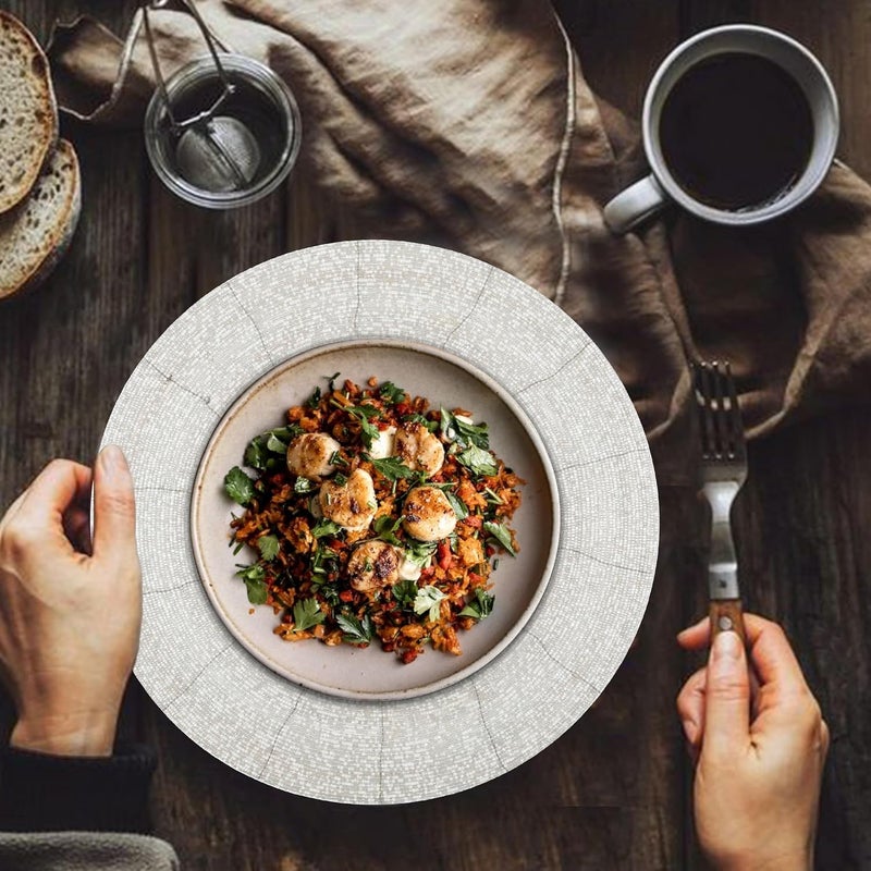 Goroly Home حصائر طاولة الطعام المزينة بالخرز من غورو لي هوم للديكور الريفي المصنوع يدوياً لعيد الميلاد وعيد الفصح ورأس السنة وعيد الشكر وحفلات العائلة 13 بوصة مجموعة من 4 أبيض فضي - Image 5