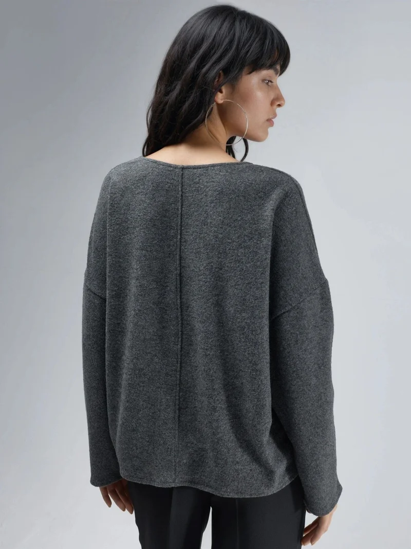 Busem BUSEM V-Neck Long Sleeve Blouse