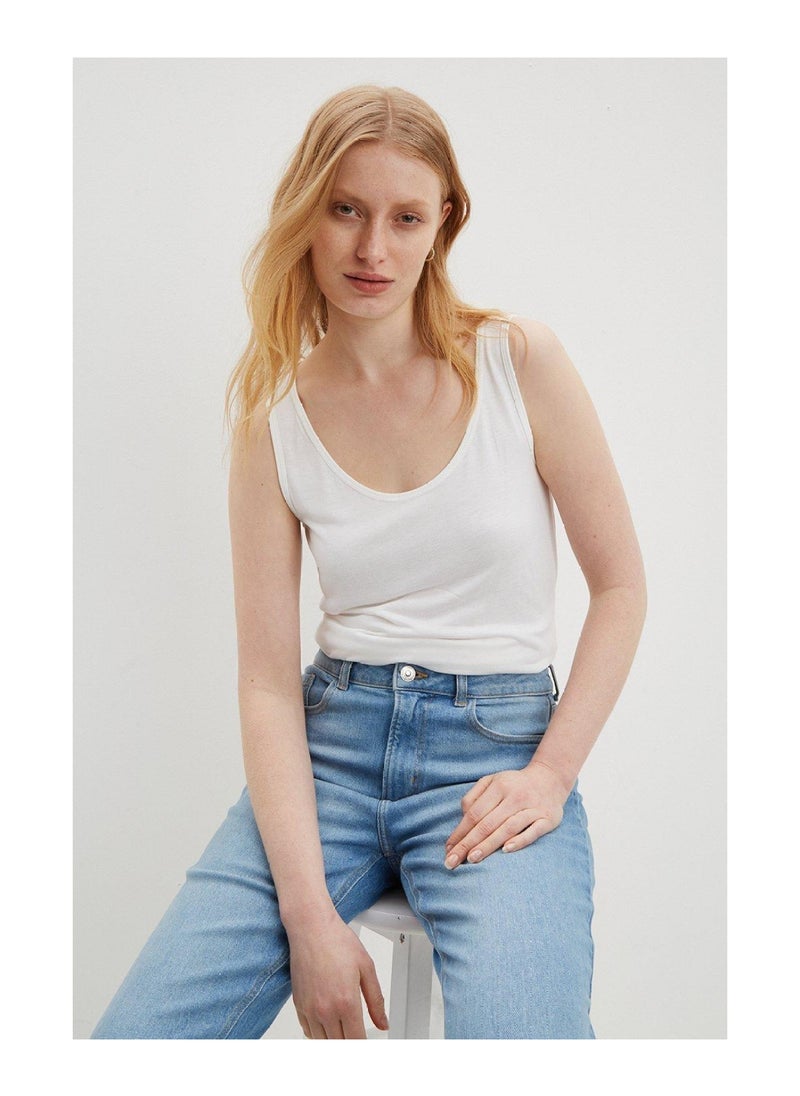DOROTHY PERKINS - White Viscose Scoop Neck Vest - Image 1