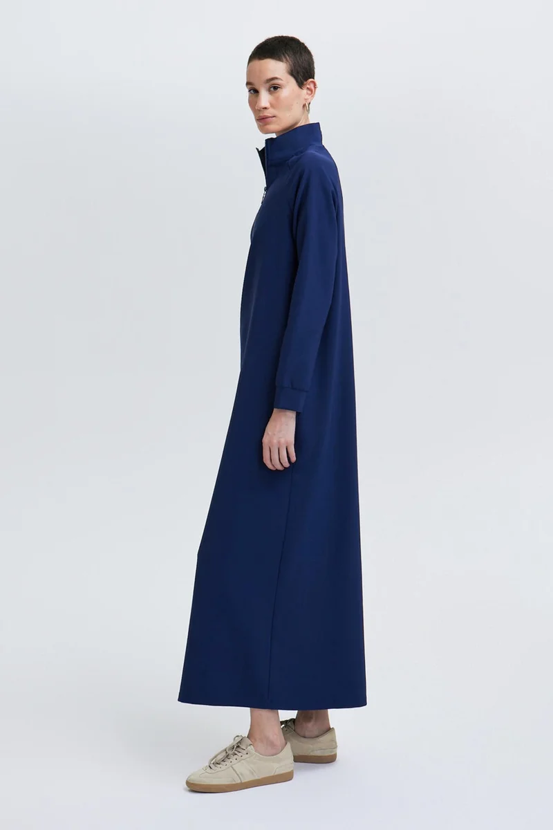توتشي High Collar Crepe Dress