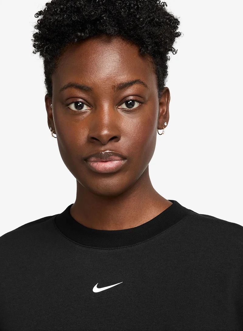 Nike Pro Dri-Fit Fleece Graphic Crewneck Sweatshirt