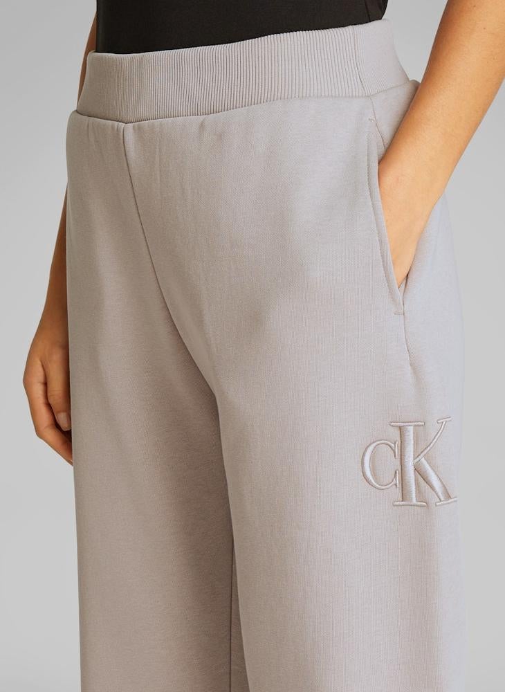 كالفن كلاين جينز بنطلون رياضي بأساور مطبوع بشعار - Image 3