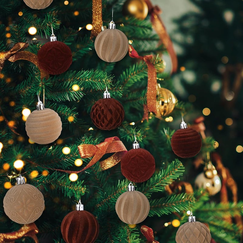 Vinsot كرات زينة عيد الميلاد من فينسوت 24 قطعة مخملية 2.36 بوصة كرات شجرة عيد الميلاد المعلقة زينة عيد الميلاد المخملية لحفلة عيد الميلاد والزفاف وديكور المنزل بني كاكي - Image 4