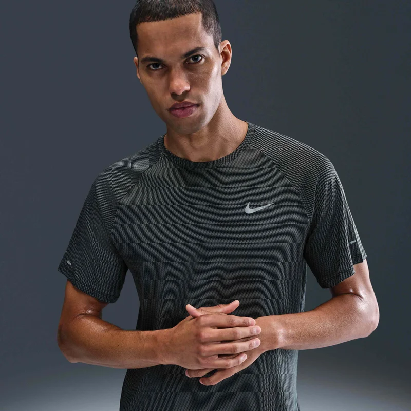 نايكي تيشيرت الجري سترايد دراي-فت جاكار للرجال