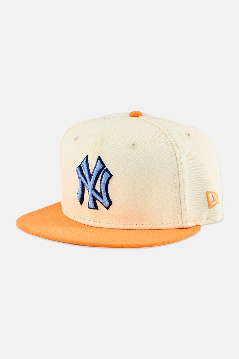 New Era x MLB Men New York Yankees Fitted Cap, Off White - Image 1