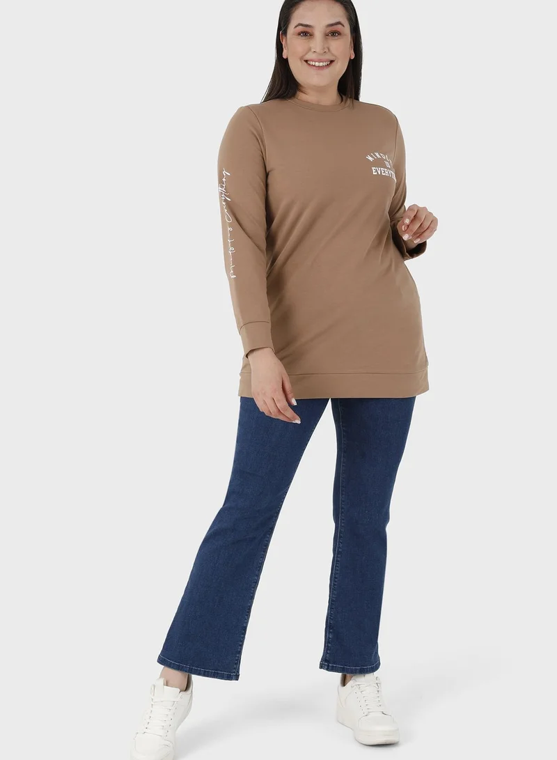 Alia by modanisa Round Neck Printed Sweatshirt