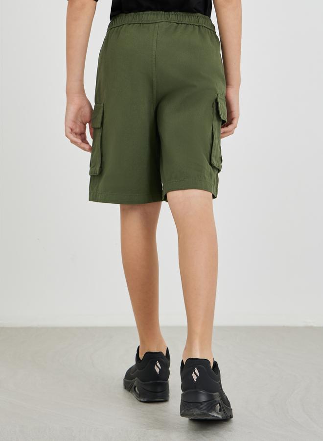 Styli Styli Boys Solid Drawstring Waist Cargo Shorts  - Image 4