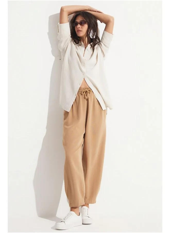 JUNE June Pocket Detailed Trouser Tan