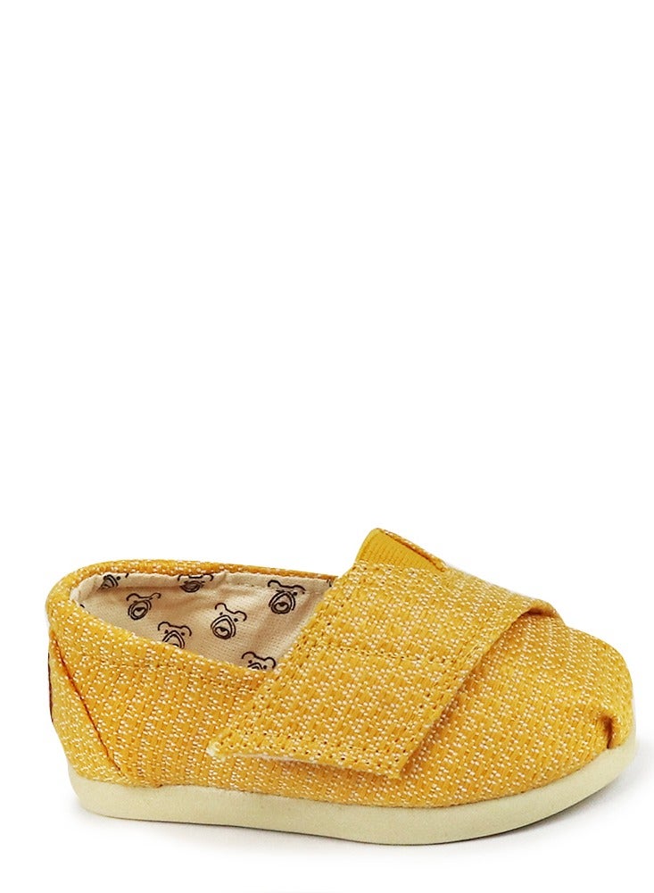 Perky Girls Casual Shoes Flat Bottom Round Toes - Yellow