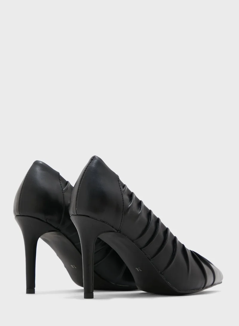 Khizana Ruched Pointed Pump