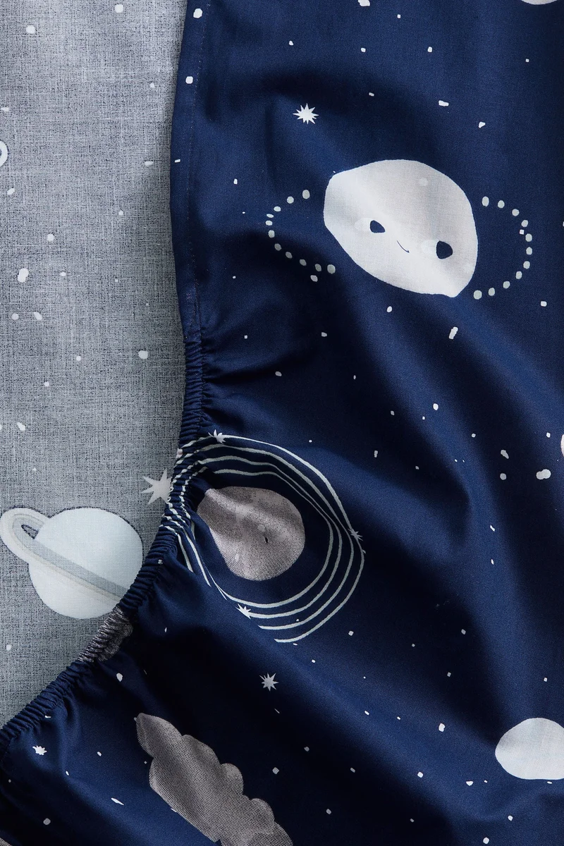 اتش اند ام شرشف بحواف مطاطية من القطن المنقوش