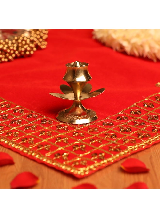Madhoor تصميم لوتس تقليدي من النحاس بوجا 2 بوصة - Image 1