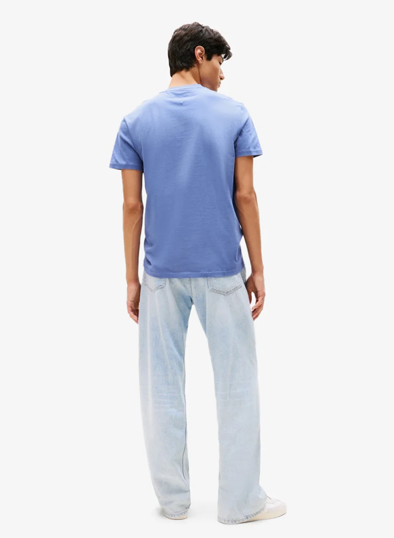 تومي جينز تيشيرت بياقة دائرية مزين بشعار العلامة التجارية