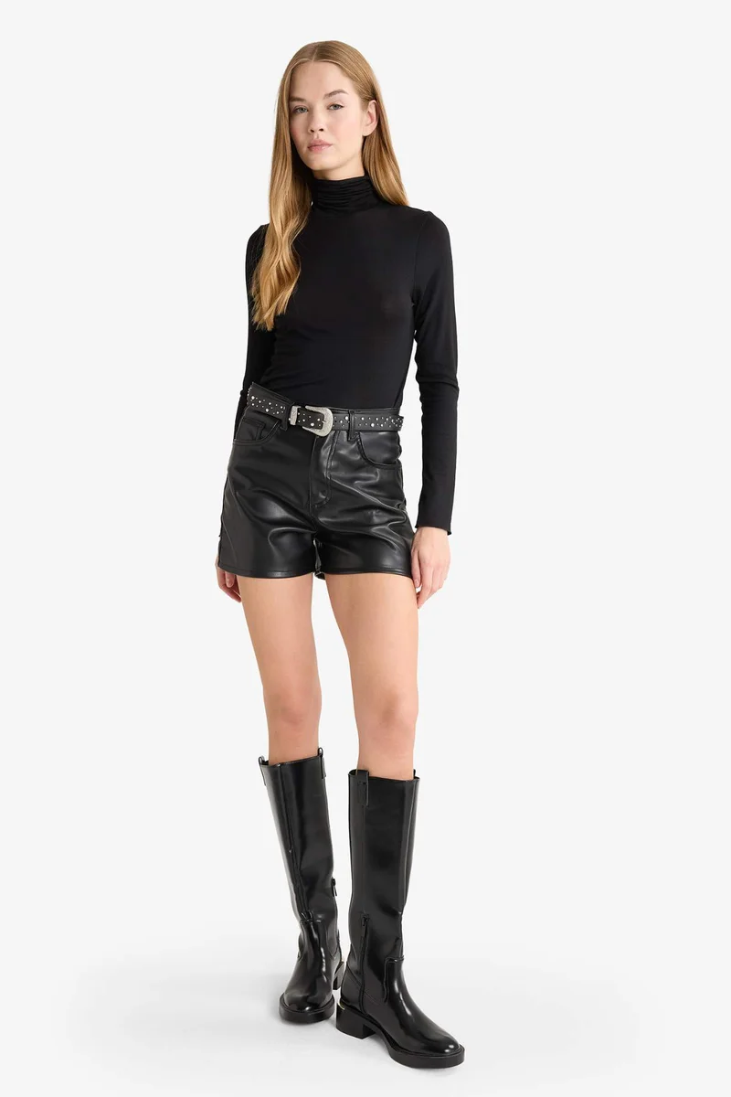 DeFacto 2 piece Faux Leather Normal Waist Short Leg Shorts