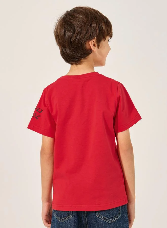 Styli Printed Short Sleeve T-Shirt with Bump Bag