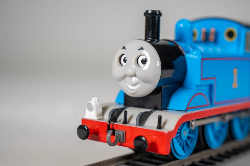 Bachmann Trains - THOMAS & FRIENDS THOMAS THE TANK ENGINE w/Moving Eyes - HO Scale - Image 4