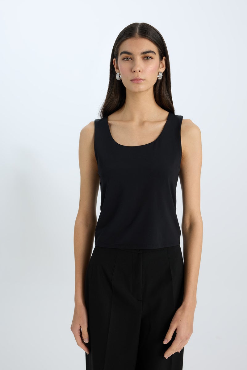DeFacto Woman Slim Fit Basic Round Collar Sleeveless Tank Top  - Image 3