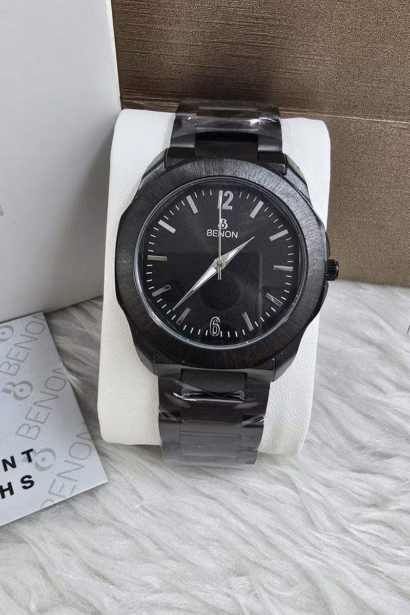 Mens watch with a modern design