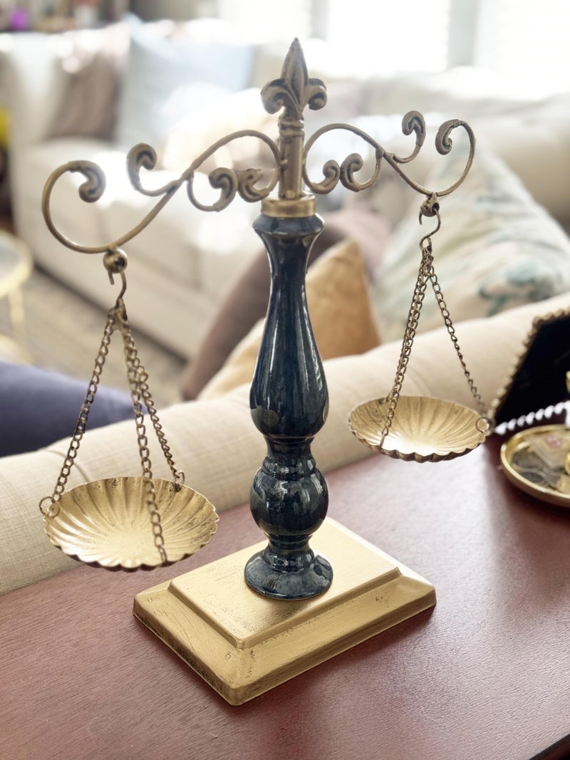 Chez JuJu Antique Bronze Ceramic Libra Jewelry Tower Vintage Balance Scale Sculpture for Lawyer Office Decor Justice Scale for Law Students Attorneys Judges Unique Gift for Retirement Graduation - Image 2