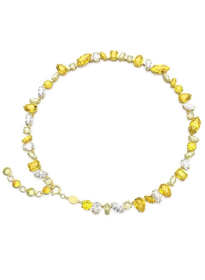 Swaro قلادة جيما قطع مختلطة باللون الأصفر - Image 4