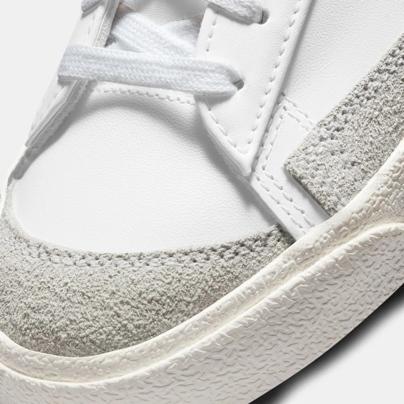 Nike Women's Blazer Low '77 Vintage Shoes