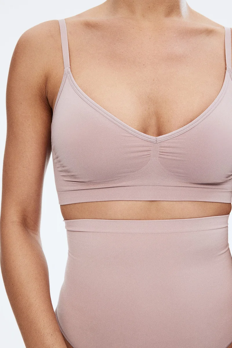 H&M Stretchy & sculpting soft bra