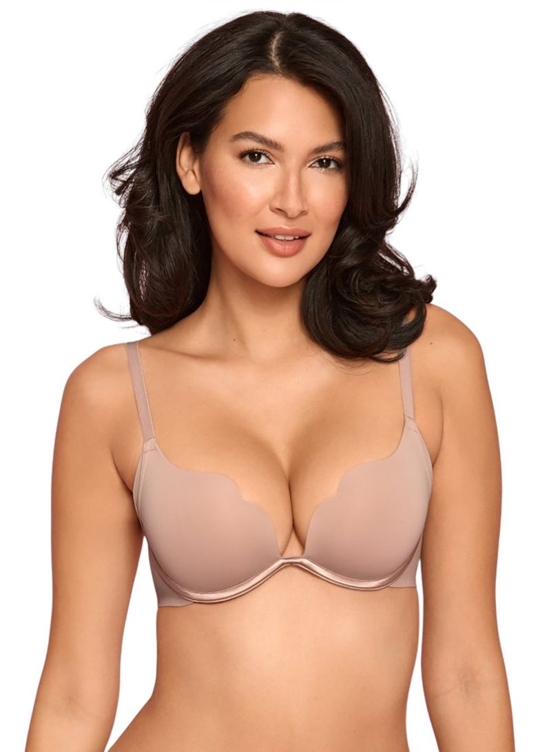 La Vie en Rose Push-up Scalloped Bra - Image 1
