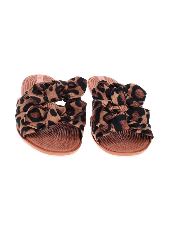 MOLECA Flat Sandals for Women – Stylish Ladies Flat Sandals & Comfortable Flat Slippers