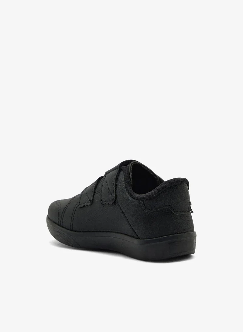 كلين سنيكرز برقبة منخفضة وشريط فيلكرو للأطفال