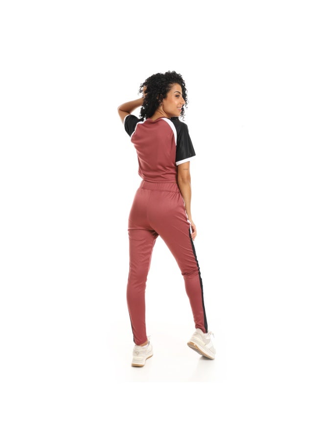 Caesar Women's two-piece sports set, half-sleeved T-shirt and pants  - Image 4